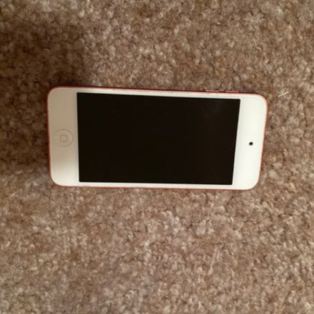 Apple iPod - Picture 2 of 3